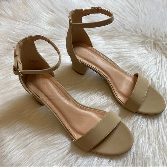 Luv Mark Shoes - Sale $5 For $25 Luv Mark Chunky Strappy Heels